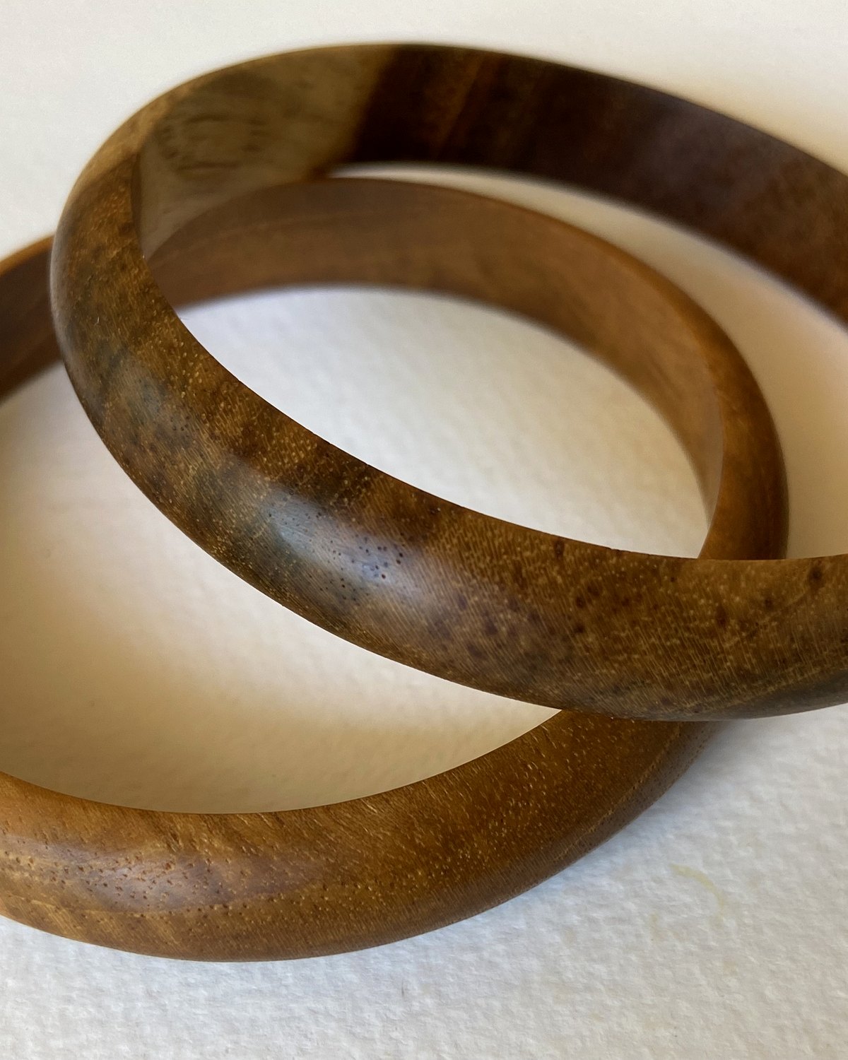 Round Teak Bangle (Thekka)